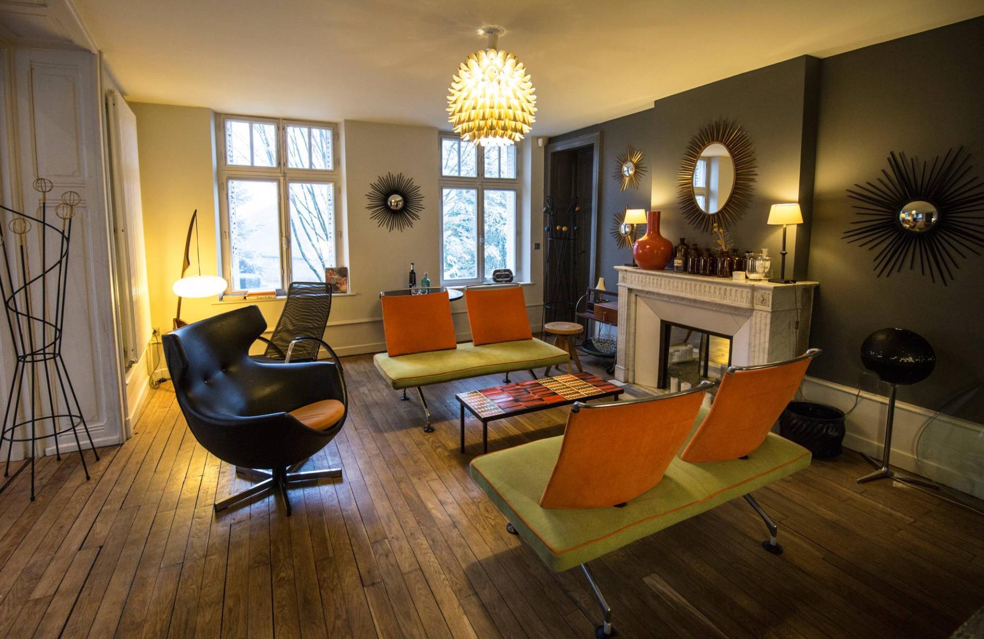 Petit Salon